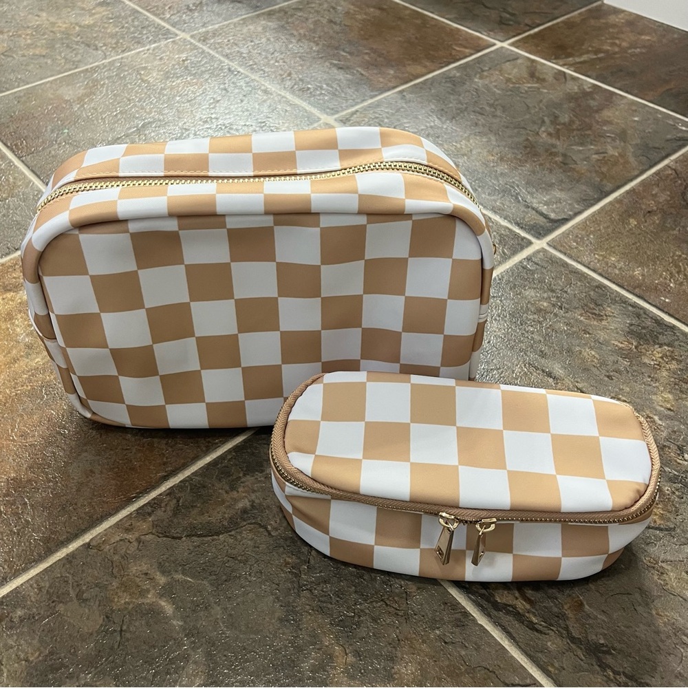 Checkered Tan and White Cosmetic Bag Set